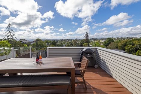 Photo of property in 78 Alexander Street, Cockle Bay, Auckland, 2014