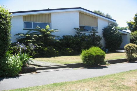Photo of property in 8 Colligan Street, Upper Riccarton, Christchurch, 8041