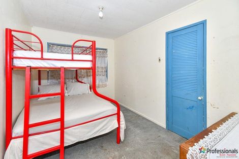 Photo of property in 1 Trengove Place, West Harbour, Auckland, 0618