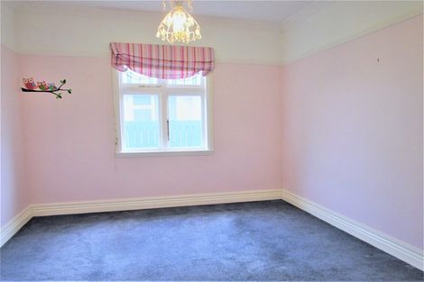 Photo of property in 194 Knights Road, Hutt Central, Lower Hutt, 5011