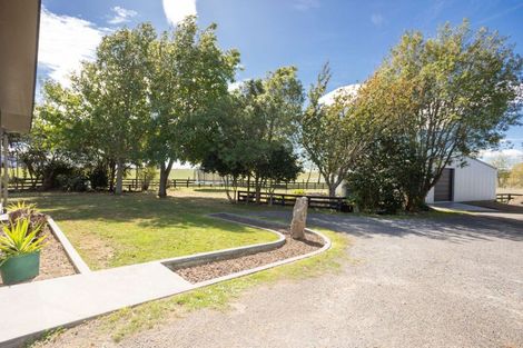 Photo of property in 77 Maunga Road, Dannevirke, 4976