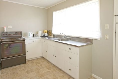 Photo of property in 110 Hastings Street, Halcombe, Feilding, 4779