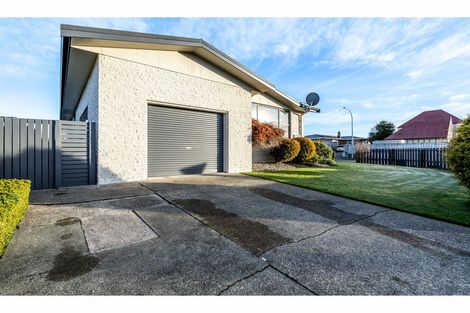 Photo of property in 61 Vogel Street, Waikiwi, Invercargill, 9810