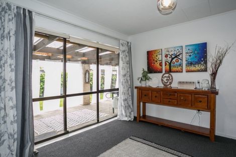 Photo of property in 1 Durham Drive, Havelock North, 4130
