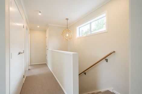Photo of property in 70b Heretaunga Square, Silverstream, Upper Hutt, 5019