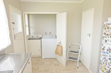 Photo of property in 110 Hastings Street, Halcombe, Feilding, 4779