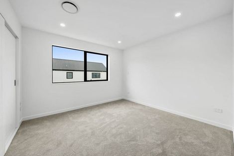 Photo of property in 73 Maungakaraka Road, Karaka, 2580