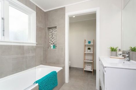 Photo of property in 14 Whittington Avenue, Woolston, Christchurch, 8023