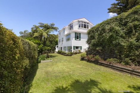 Photo of property in 20 Homewood Crescent, Karori, Wellington, 6012