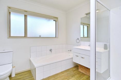 Photo of property in 102 Charles Street, Rangiora, 7400