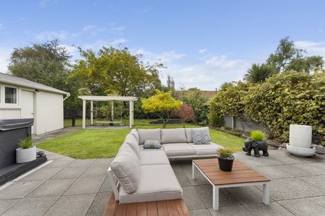 Photo of property in 42 Barnes Road, Redwood, Christchurch, 8051
