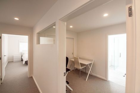 Photo of property in 5 Farnworth Terrace, Churton Park, Wellington, 6037