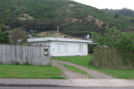 Photo of property in 41 Elizabeth Street, Waikanae, 5036