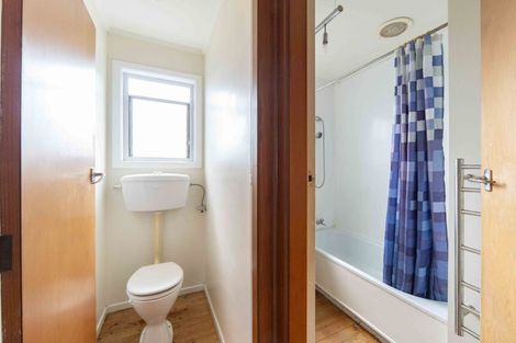 Photo of property in 72 Mears Road, St Andrews, Hamilton, 3200