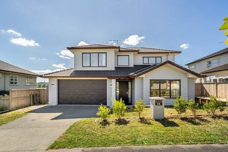 Photo of property in 17 Oak Bark Drive, Schnapper Rock, Auckland, 0632