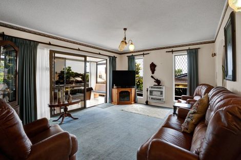 Photo of property in 14 Poplar Grove, Whalers Gate, New Plymouth, 4310