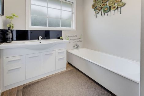 Photo of property in 112 Richard Pearse Drive, Temuka, 7920