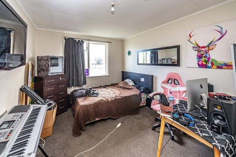 Photo of property in 143 Puriri Street, Castlecliff, Whanganui, 4501