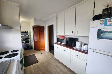 Photo of property in 9 Addington Avenue, Manurewa, Auckland, 2102