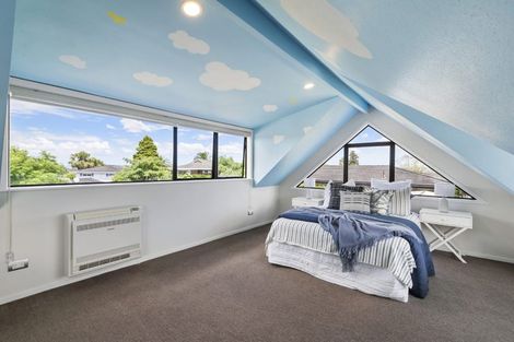 Photo of property in 86 Becroft Drive, Forrest Hill, Auckland, 0620