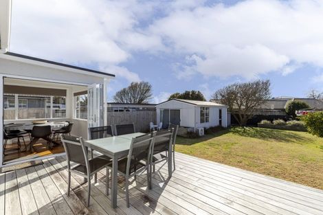 Photo of property in 319 Carrington Street, Vogeltown, New Plymouth, 4310