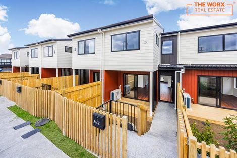 Photo of property in 56e Cyclamen Road, Mangere, Auckland, 2022