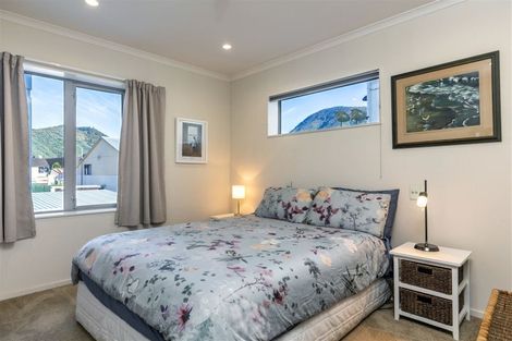 Photo of property in Oxleys Rock Apartments, 304/6 London Quay, Picton, 7220