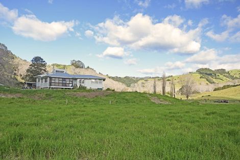 Photo of property in 877 Pakiri Road, Pakiri, Wellsford, 0972