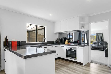 Photo of property in 75 Basley Road, Owhata, Rotorua, 3010