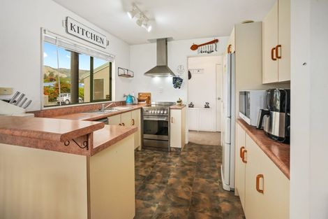 Photo of property in 68 Kingsford Drive, Stoke, Nelson, 7011