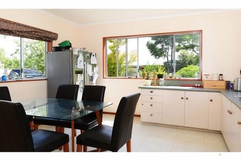 Photo of property in 66 Timaru Road, Waimate, 7924