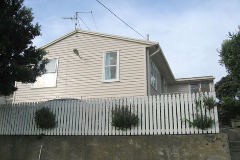 Photo of property in 49 Raukawa Street, Strathmore Park, Wellington, 6022