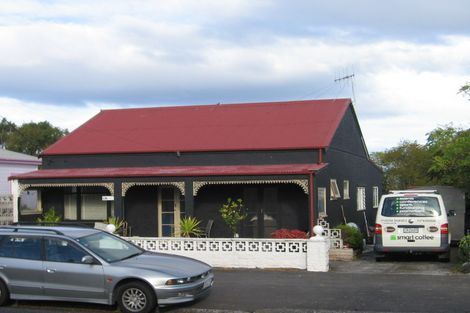 Photo of property in 136 Charles Street, Westshore, Napier, 4110