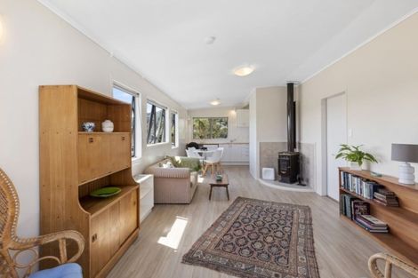 Photo of property in 14 Matipo Street, Eastbourne, Lower Hutt, 5013