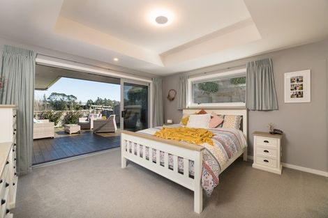 Photo of property in 8 Penetaka Heights, Pyes Pa, Tauranga, 3112