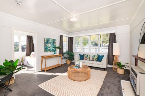 Photo of property in 660 Featherston Street, Roslyn, Palmerston North, 4414