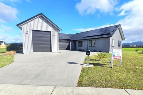 Photo of property in 100 Kopani Road, Matarangi, 3592
