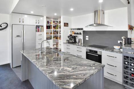 Photo of property in 16 Matukituki Crescent, Twizel, 7901