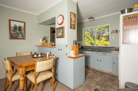 Photo of property in 5820 Kenepuru Road, Waitaria Bay, Picton, 7282