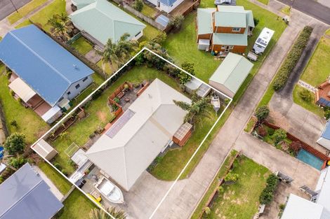 Photo of property in 12 Pipi Dune, Whitianga, 3510