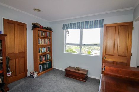 Photo of property in 28 Satara Crescent, Khandallah, Wellington, 6035