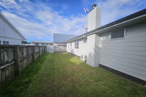 Photo of property in 737a Maunganui Road, Mount Maunganui, 3116