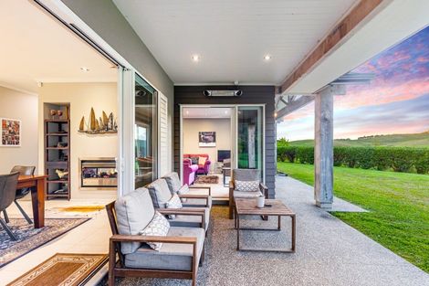 Photo of property in 263 Whitehills Road, Waitoki, Silverdale, 0994