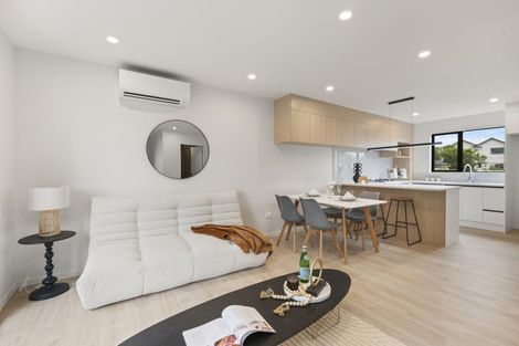 Photo of property in 4/205 Sunnynook Road, Wairau Valley, Auckland, 0627