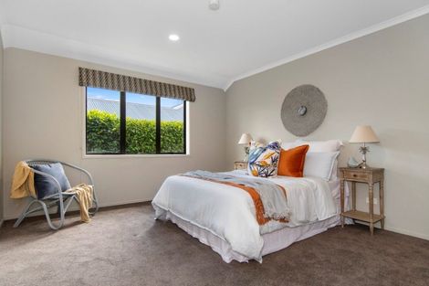 Photo of property in 14 Olive Close, Omokoroa, 3114