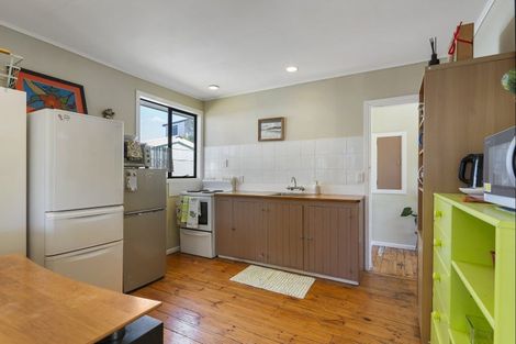 Photo of property in 403c Beach Road, Whangamata, 3620