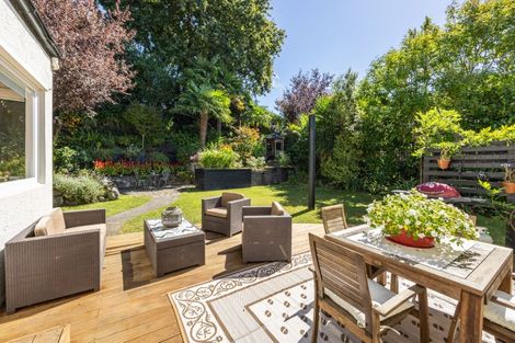 Photo of property in 6 Ormond Road, Hospital Hill, Napier, 4110