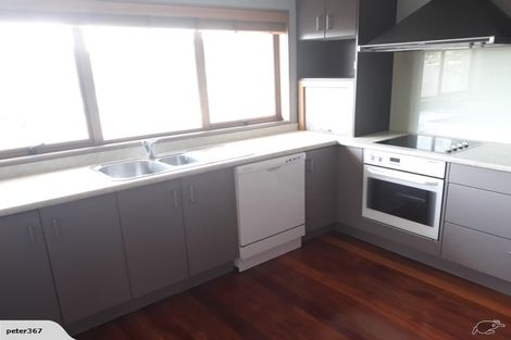 Photo of property in 1/46 Lyons Avenue, Murrays Bay, Auckland, 0630