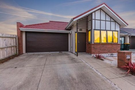 Photo of property in 20 Tarapiroe Avenue, Takanini, 2112
