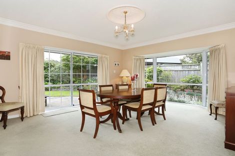 Photo of property in 12 Balcairn Place, Terrace End, Palmerston North, 4410